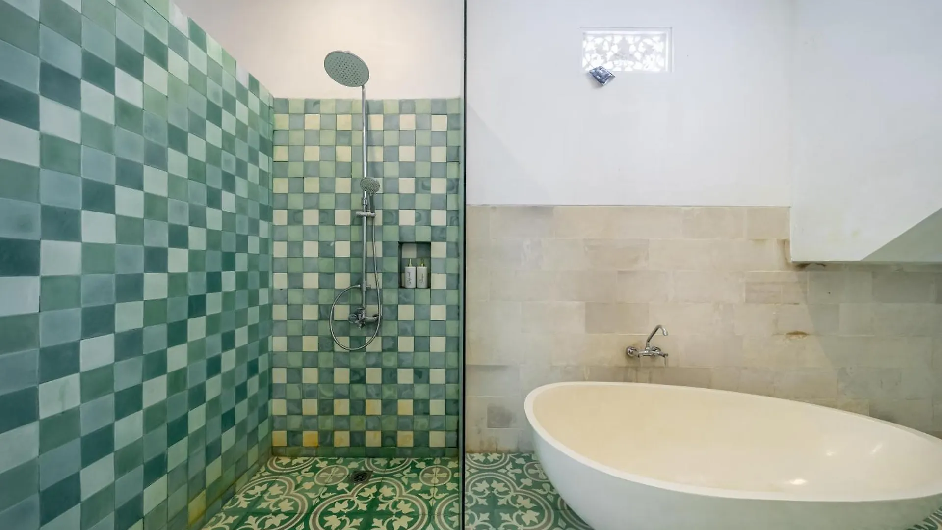 Stylish Villa, Ubud, 2 Bed,2 Bath, Central Location, Pool, Private! 0*, Ουμπούντ